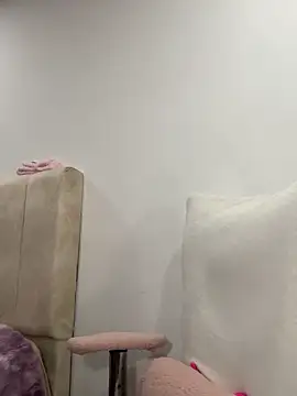 Victoria alson online show from October 2025 02:08:01 AM