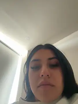 Victoria alson online show from November 2025 07:04:02 PM