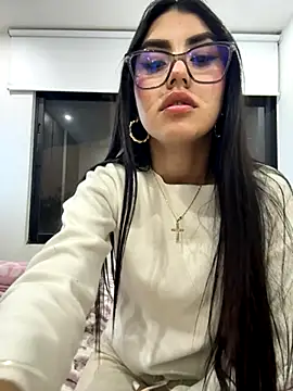 Victoria alson online show from December 2025 01:45:01 AM