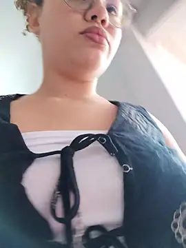 SirenRouge 69 online show from March 2026 07:46:02 PM