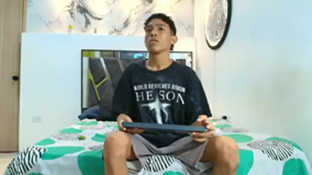 BEAUTY BOYS1 online show from October 2025 07:05:02 AM