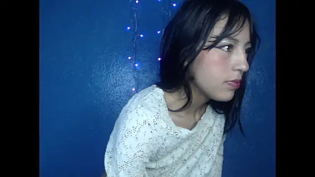 Snapshot of Afrodita_777750 chatting on September 2025 01:33:02 PM Afrodita 777750 online show from September 2025 01:33:02 PM