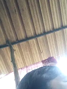 Snapshot of Rakhi_j chatting on February 2026 04:00:02 AM Rakhi j online show from February 2026 04:00:02 AM