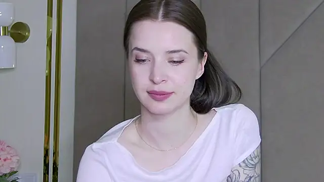 Snapshot of Touch_me chatting on May 2026 04:23:01 PM Touch me online show from May 2026 04:23:01 PM