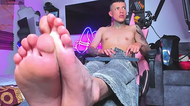 Snapshot of conor_2004 chatting on September 2025 08:45:01 PM conor 2004 online show from September 2025 08:45:01 PM