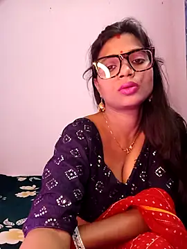 Snapshot of Mohini_Josh069 chatting on September 2025 10:45:01 PM Mohini Josh069 online show from September 2025 10:45:01 PM