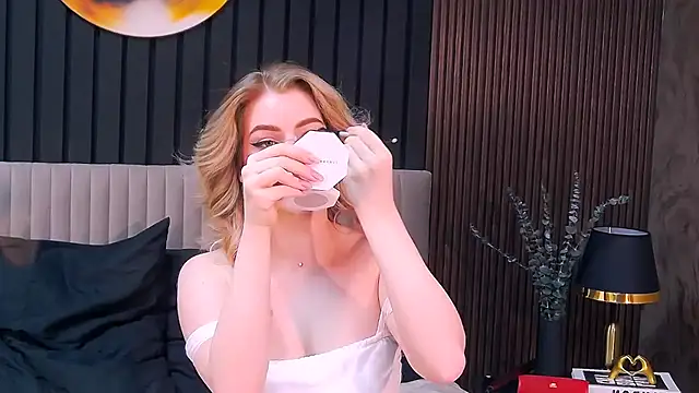 MilanaCeleste online show from February 2026 10:54:02 PM