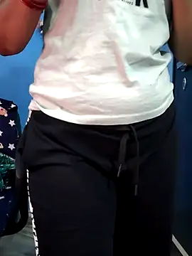 jaan-step online show from April 2026 04:32:01 PM