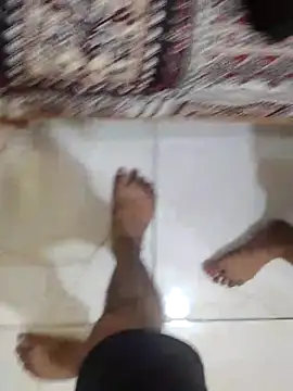 Hot modal online show from October 2025 05:02:02 PM