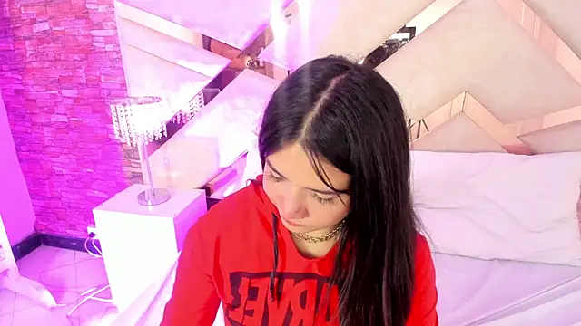 Valery Brand online show from October 2025 12:27:01 PM