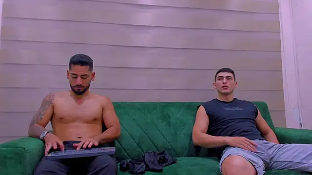 mike friends online show from November 2025 01:05:02 AM