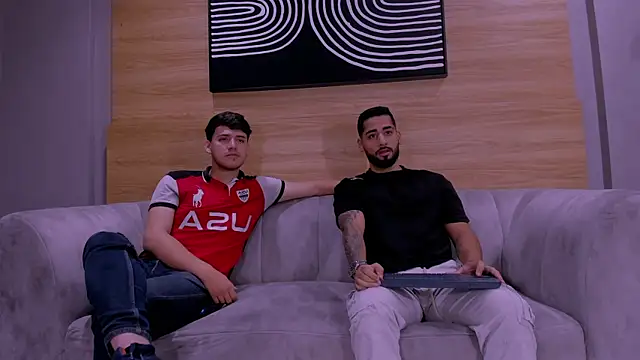 mike friends online show from December 2025 02:00:01 PM