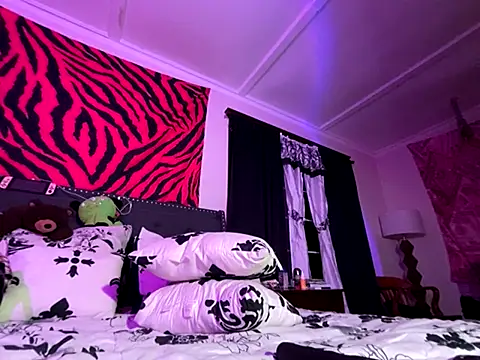 Snapshot of GoddessJemma chatting on September 2025 11:39:02 PM GoddessJemma online show from September 2025 11:39:02 PM