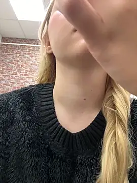 Sky Cutie online show from November 2025 05:09:01 AM