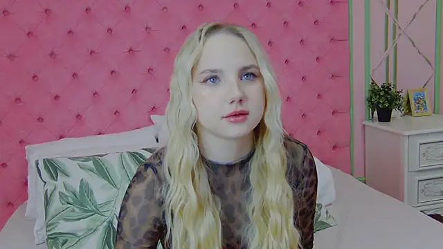 Sky Cutie online show from February 2026 04:46:02 AM