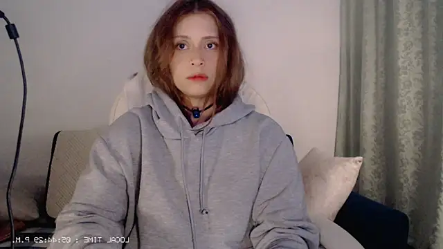 Flor3citarockera online show from November 2025 10:45:01 PM