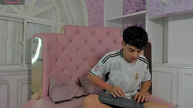 Dani rivass online show from November 2025 11:21:02 AM