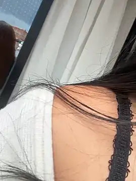 Lu090  online show from October 2025 06:14:02 PM