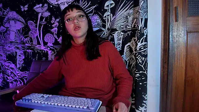 Snapshot of Violetaa_Leee chatting on October 2025 04:01:02 AM Violetaa Leee online show from October 2025 04:01:02 AM