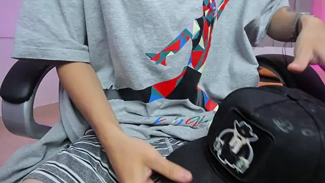 Nascary Fox online show from April 2026 12:30:01 PM