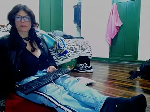 fenix colette online show from April 2026 12:13:02 AM