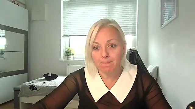 Linsy Kim online show from October 2025 07:16:01 AM