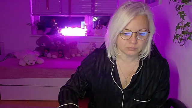 Linsy Kim online show from January 2026 06:18:02 AM