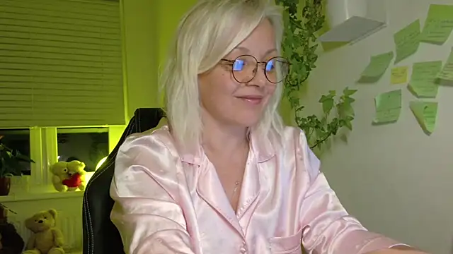 Linsy Kim online show from March 2026 09:07:01 PM