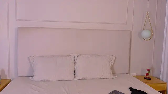 CathMellow online show from November 2025 07:25:01 PM