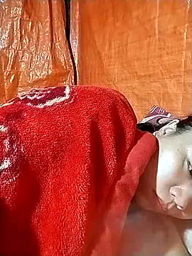 venu00 online show from October 2025 03:47:02 AM