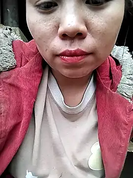 venu00 online show from December 2025 04:40:01 AM