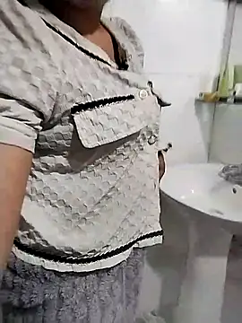 venu00 online show from March 2026 02:36:02 PM