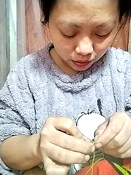 venu00 online show from March 2026 04:18:01 AM