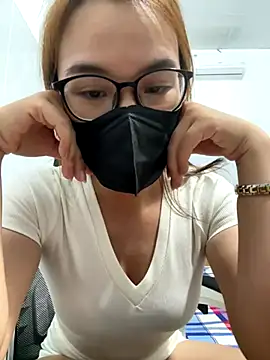 Zyzy009 online show from October 2025 03:11:02 PM