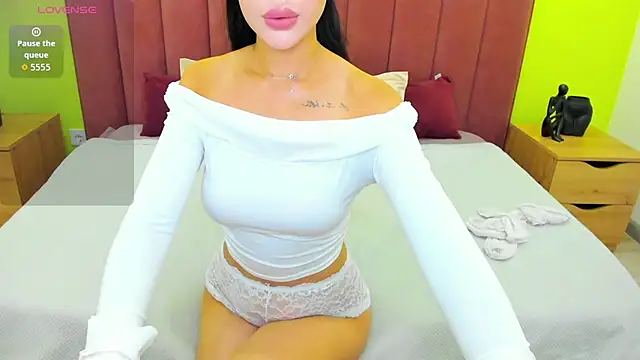 Jennifer Munoz online show from July 2026 01:36:02 AM