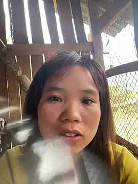 Ngoc-bbi online show from April 2026 11:49:02 PM