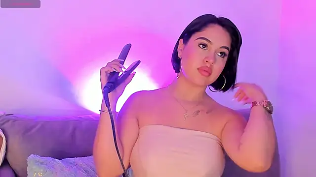 AnaLevii online show from January 2026 11:23:02 AM