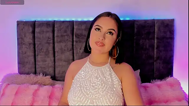 AnaLevii online show from April 2026 01:23:01 PM