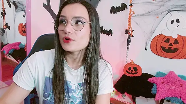 danna 888 online show from October 2025 06:37:01 PM