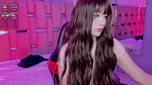 ZharaLux online show from January 2026 12:33:02 PM