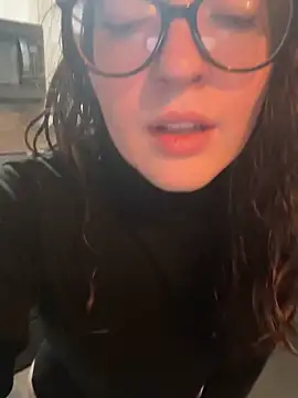 knottybunny online show from November 2025 02:20:01 PM