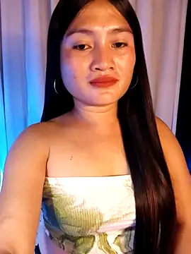 Snapshot of Naughtyalina2 chatting on September 2025 05:25:01 PM Naughtyalina2 online show from September 2025 05:25:01 PM