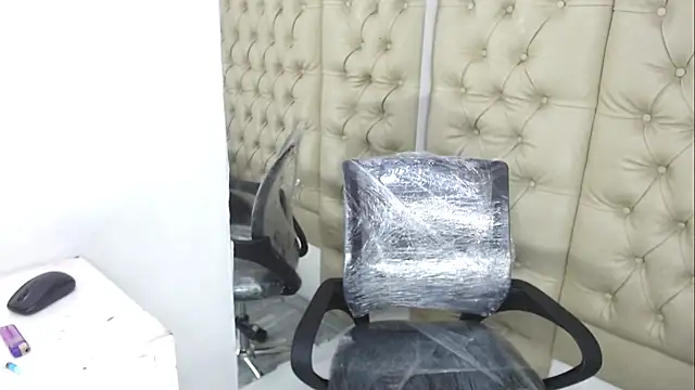 JessicaHott01 online show from November 2025 07:36:02 PM