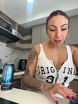 Sarahlove 90 online show from December 2025 08:27:02 PM