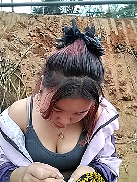 lylylove online show from February 2026 12:52:02 AM