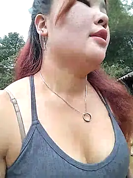 lylylove online show from March 2026 04:17:02 AM