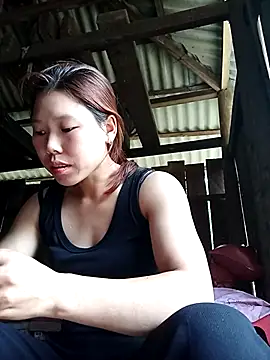 Ngocmi909 online show from April 2026 10:18:02 AM