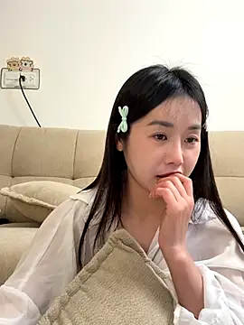 Snapshot of strawberry-ni chatting on November 2025 04:42:01 PM strawberry-ni online show from November 2025 04:42:01 PM