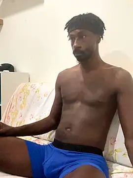 JuicyBlackD83 online show from November 2025 06:01:02 AM