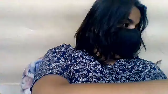 Snapshot of Vaani_Singha chatting on June 2026 02:45:01 PM Vaani Singha online show from June 2026 02:45:01 PM